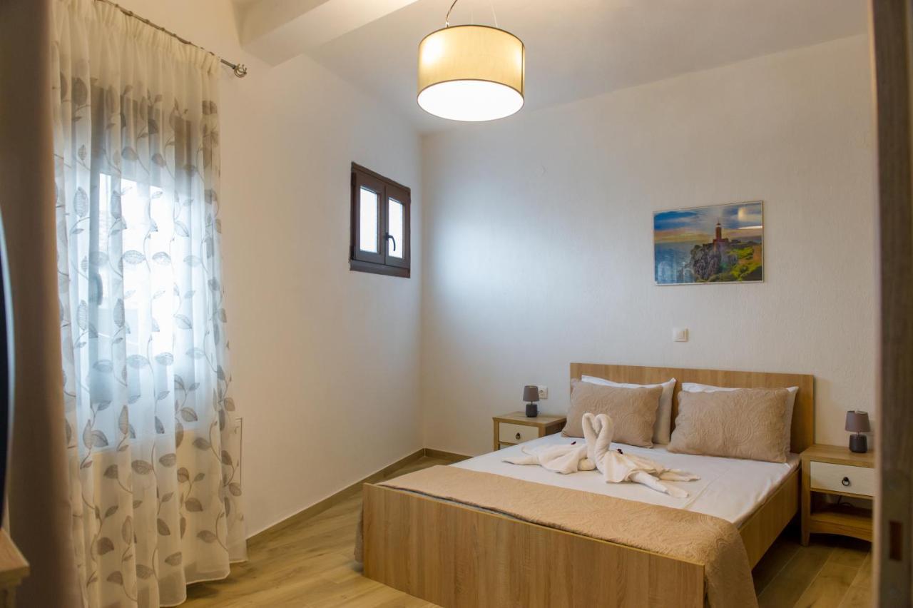To Petrino Holidays House Metagkitsi Kültér fotó