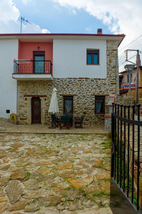 To Petrino Holidays House Metagkitsi Kültér fotó