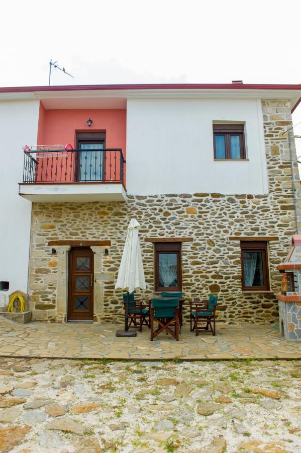 To Petrino Holidays House Metagkitsi Kültér fotó